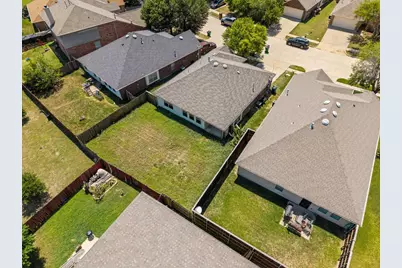 549 Anchor Way, Crowley, TX 76036 - Photo 19