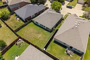 549 Anchor Way, Crowley, TX 76036 - Photo 19