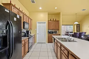 549 Anchor Way, Crowley, TX 76036 - Photo 5