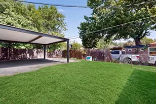 8933 Jennie Lee Ln, Dallas, TX 75227 - Photo 39