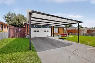 8933 Jennie Lee Ln, Dallas, TX 75227 - Photo 3