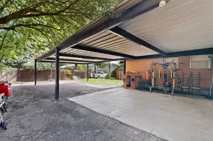 8933 Jennie Lee Ln, Dallas, TX 75227 - Photo 37