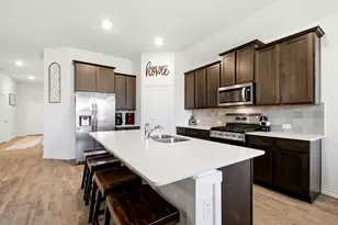 3223 Hunters Gln Dr, Aubrey, TX 76227 - Photo 11