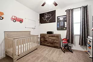 3223 Hunters Gln Dr, Aubrey, TX 76227 - Photo 23