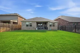 3223 Hunters Gln Dr, Aubrey, TX 76227 - Photo 27