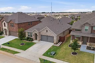 3223 Hunters Gln Dr, Aubrey, TX 76227 - Photo 33