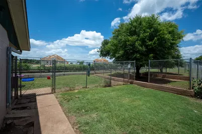 5327 Old Lorena Road, Lorena, TX 76655 - Photo 13