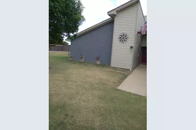 12 Cliff Drive, Mineral Wells, TX 76067 - Photo 3