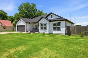 310 N Water St, Savoy, TX 75479 - Photo 3
