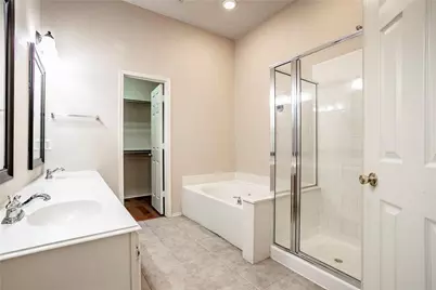 206 Meredith Court, Irving, TX 75063 - Photo 17