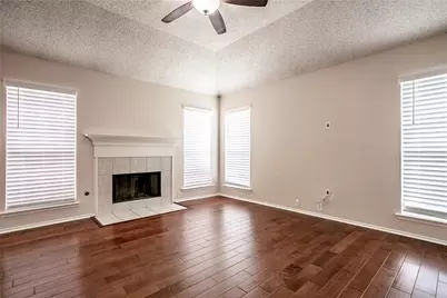 206 Meredith Court, Irving, TX 75063 - Photo 13