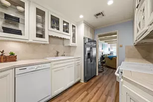 49 Sugar Creek, Woodway, TX 76712 - Photo 9