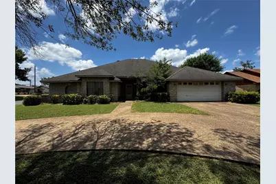 2000 Dan Rowe Street, Waco, TX 76704 - Photo 1