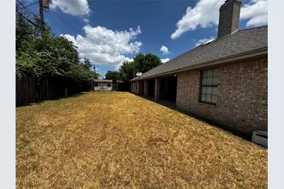 2000 Dan Rowe Street, Waco, TX 76704 - Photo 19