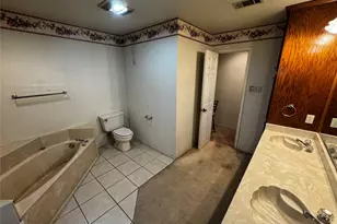 2000 Dan Rowe St, Waco, TX 76704 - Photo 17