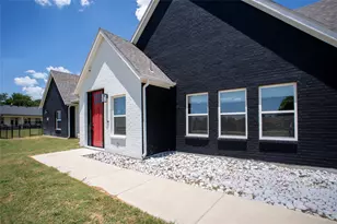 311 Dobbs Trail, Springtown, TX 76082 - Photo 3