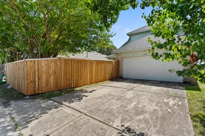 1229 Clear Creek Drive, Mesquite, TX 75181 - Photo 3