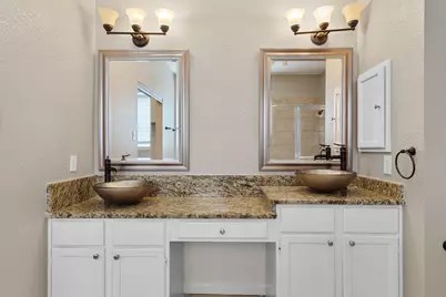 1229 Clear Creek Drive, Mesquite, TX 75181 - Photo 17