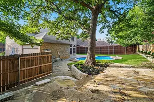 8017 Arlie Ln, North Richland Hills, TX 76182 - Photo 35