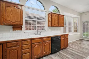 8017 Arlie Ln, North Richland Hills, TX 76182 - Photo 19