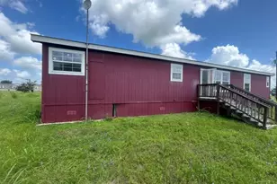 268 W Oaks, Victoria, TX 77905 - Photo 3