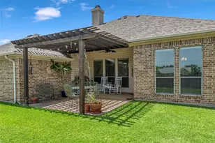 208 Silver Spur Trail, McGregor, TX 76657 - Photo 7
