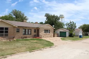 410 N Munday Ave, Munday, TX 76371 - Photo 3