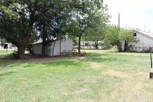 410 N Munday Ave, Munday, TX 76371 - Photo 23