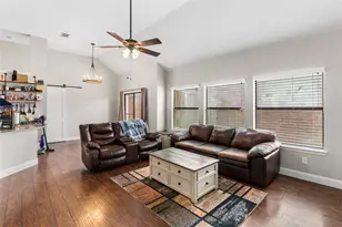2219 Greenview Dr, Carrollton, TX 75010 - Photo 3