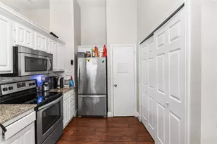 2219 Greenview Dr, Carrollton, TX 75010 - Photo 9