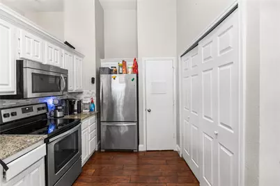 2219 Greenview Drive, Carrollton, TX 75010 - Photo 9