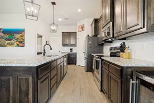 2108 Hill Crest Ct, Weatherford, TX 76086 - Photo 5