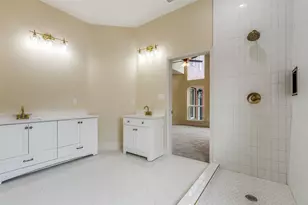 11651 Yoakum Dr, Frisco, TX 75035 - Photo 9