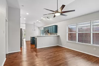 4220 Maryanne Place, Haltom City, TX 76137 - Photo 5