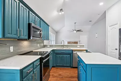 4220 Maryanne Place, Haltom City, TX 76137 - Photo 9