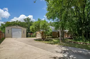 4056 Tortoise Ln, Fort Worth, TX 76135 - Photo 3
