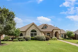508 Ambergate Dr, Shady Shores, TX 76208 - Photo 1