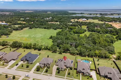 508 Ambergate Drive, Shady Shores, TX 76208 - Photo 29
