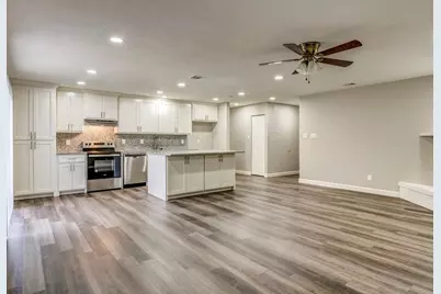 7813 Evening Star, Fort Worth, TX 76133 - Photo 3