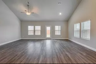 404 Dempsey Dr, McKinney, TX 75071 - Photo 3