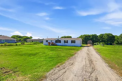 11105 McKinley Drive, Venus, TX 76084 - Photo 23