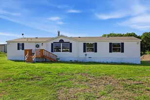 11105 McKinley Dr, Venus, TX 76084 - Photo 1