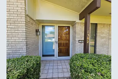 1302 Berkeley Drive, Richardson, TX 75081 - Photo 3