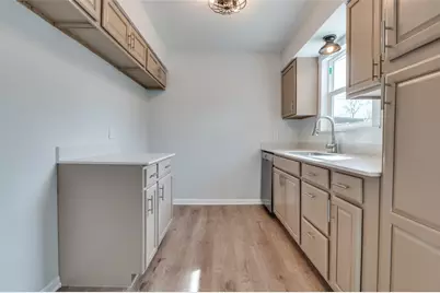 800 E Tucker Boulevard, Arlington, TX 76010 - Photo 9