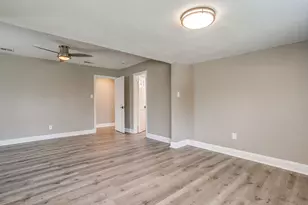 3221 McCart Ave, Fort Worth, TX 76110 - Photo 15