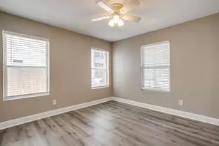 3221 McCart Ave, Fort Worth, TX 76110 - Photo 13