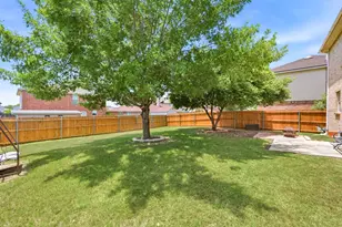 1828 Kittredge Way, Fort Worth, TX 76247 - Photo 33
