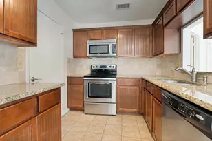 18131 Whispering Gables Ln, Dallas, TX 75287 - Photo 11