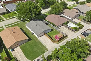1322 Paris Dr, Garland, TX 75040 - Photo 21