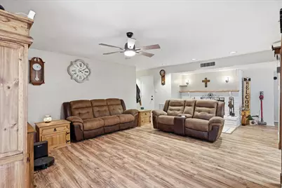 1322 Paris Drive, Garland, TX 75040 - Photo 7